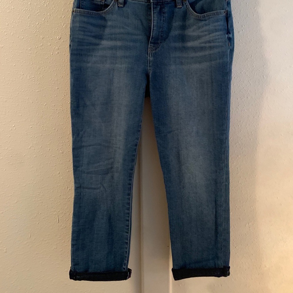 Capris - Picture 2 of 3